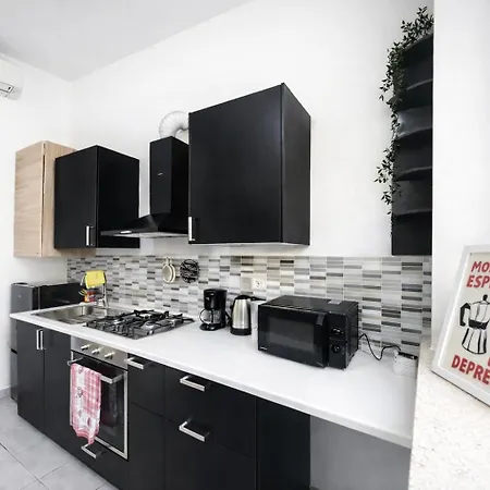 Apartament Domus Tiziano 30 Meters From The C Line Rzym