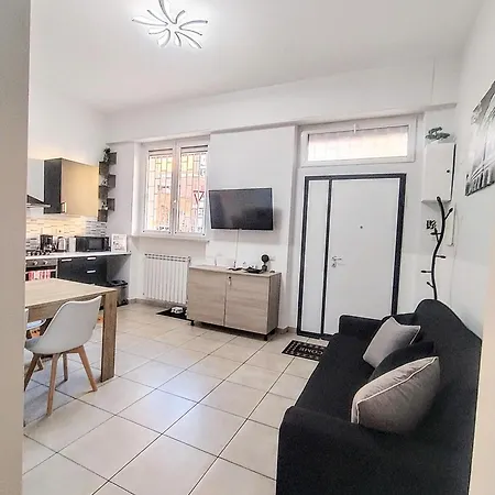 Apartament Domus Tiziano 30 Meters From The C Line
